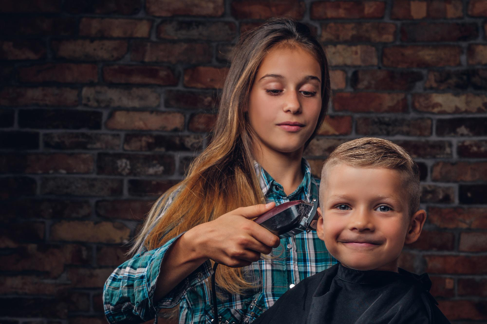 Coupe homme, femme et enfant